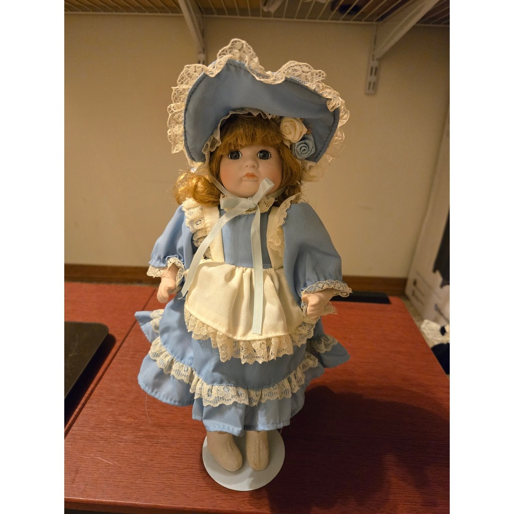 Dynasty Doll Collection Cardinal Inc‎ Blue Lace Dress Porcelain Vintage Doll 12"